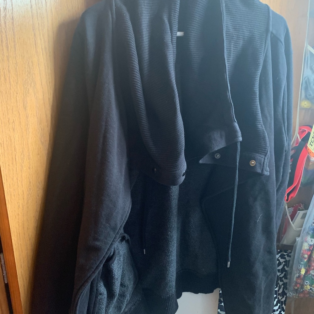 Black Athletic sweatshirt